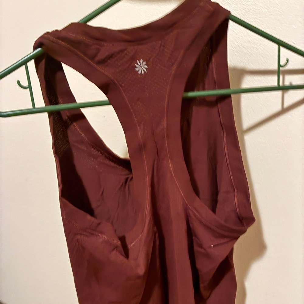 Athleta Momentum Seamless Tank Garnet Small